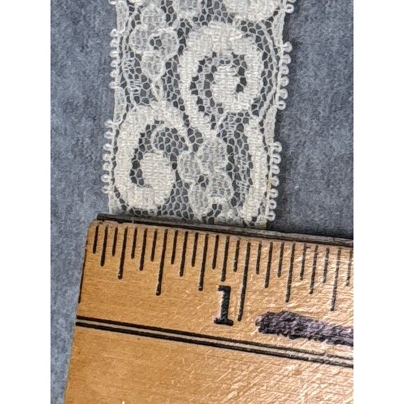 Ivory Lace Trim 1.25" wide x 2 yards + 30" Floral & Swirl Design Vintage Sewing/ - Picture 2 of 3